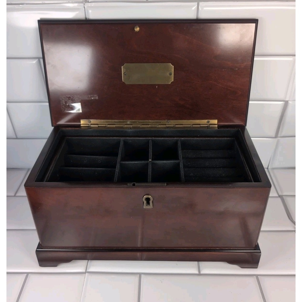 The Bombay Company Inc. Wood Jewelry Music Box *No Key* 1993 Vintage 11"X6x6